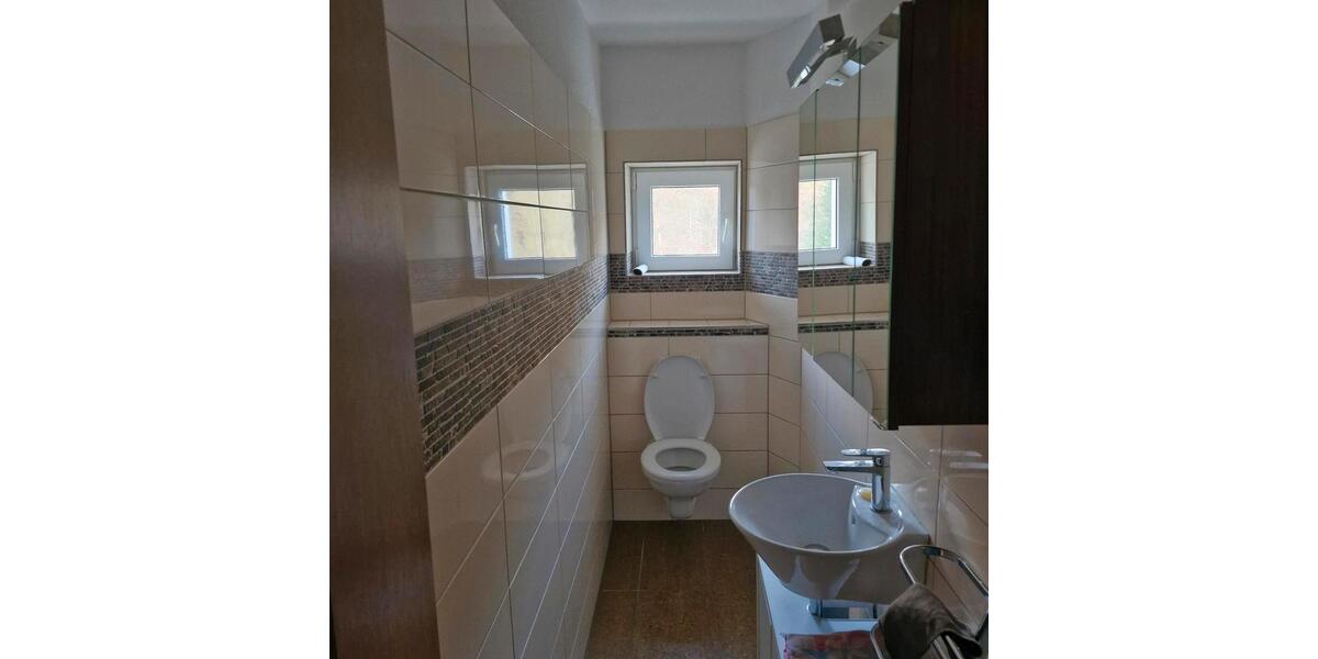 Doppelhaushälfte Plettenberg - 7 Zimmer, 200 m&sup2;, 194.500&euro; | Angebot:24550071