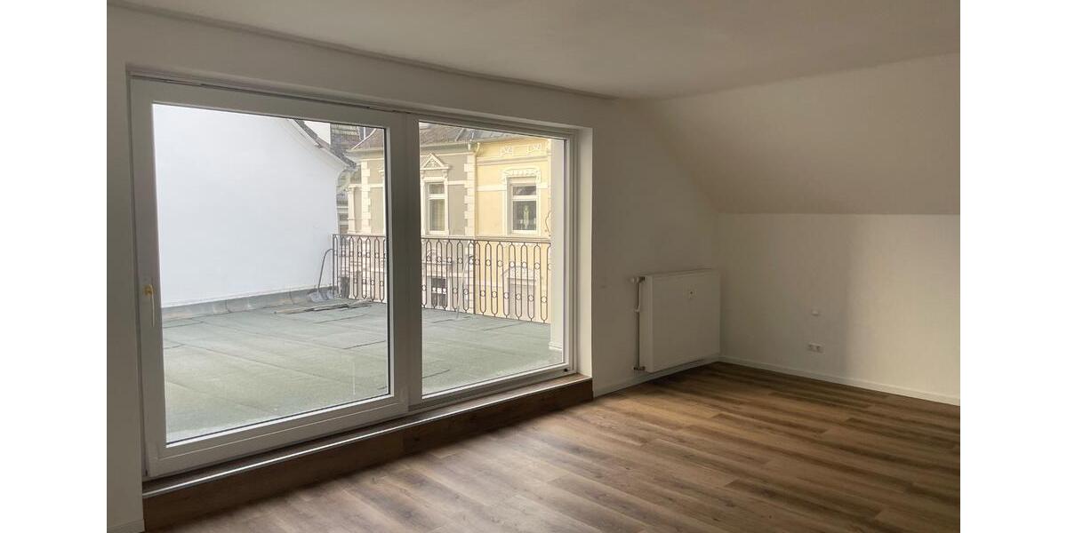 Etagenwohnung Plettenberg - 4 Zimmer, 150 m&sup2;, 1.150&euro; | Angebot:26577496