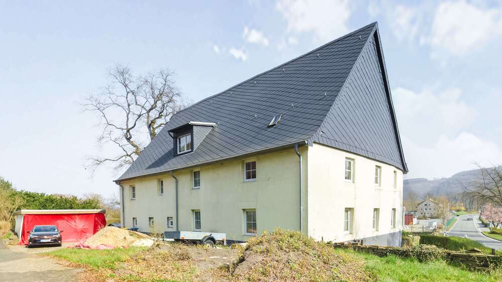 Einfamilienhaus Nachrodt-Wiblingwerde Wiblingwerde - 8 Zimmer, 331 m&sup2;, 269.000&euro; | Angebot:26015309