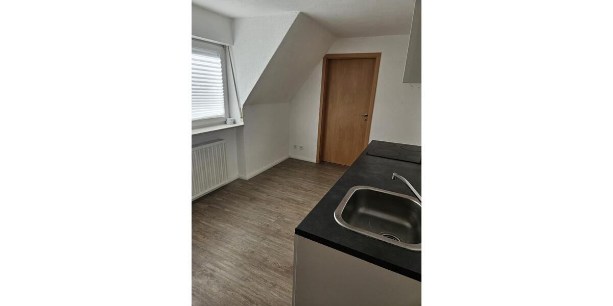 Dachgeschoßwohnung Arnsberg - 2 Zimmer, 45 m&sup2;, 700&euro; | Angebot:25324975