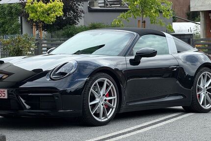 Porsche 992 2.122 km 145.500 &euro; Dortmund 44379