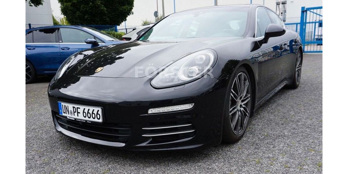 Porsche Panamera 107.500 km 34.890 &euro; Bönen 59199