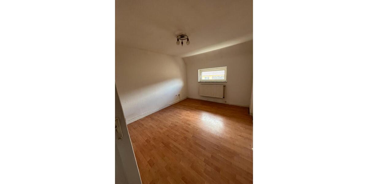 Dachgeschoßwohnung Hagen Hagen-Mitte - 3.5 Zimmer, 85 m&sup2;, 830&euro; | Angebot:26604533