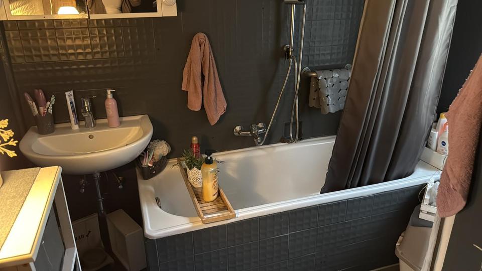 Erdgeschoßwohnung Ennepetal - 2.5 Zimmer, 66 m&sup2;, 450&euro; | Angebot:26025000