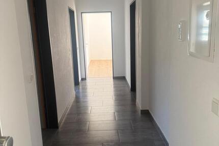 Wohnung Arnsberg - 2.5 Zimmer, 80 m&sup2;, 750&euro; | Angebot:27566357