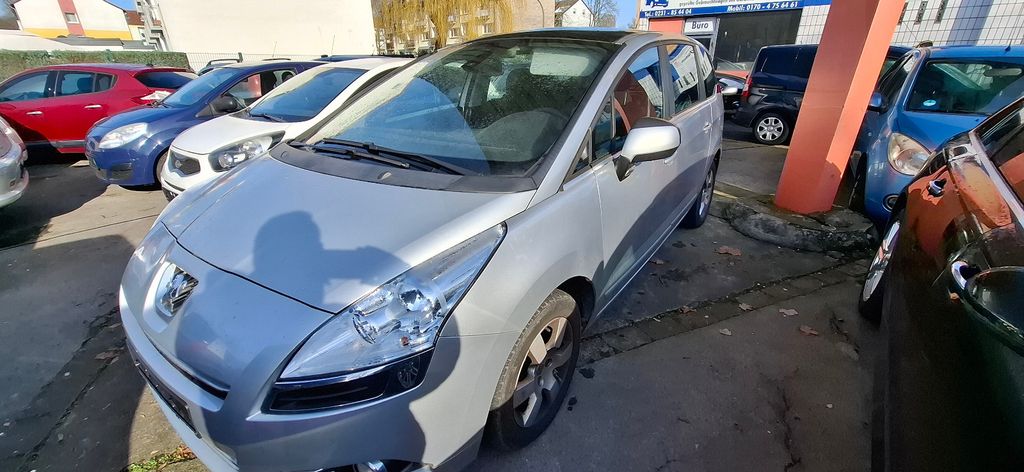Peugeot 5008 150.300 km 2.500 &euro; Dortmund 44339
