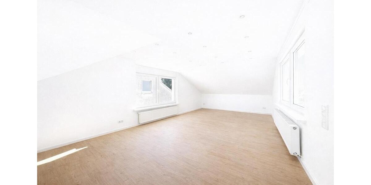 Dachgeschoßwohnung Arnsberg Rusch - 2.5 Zimmer, 71 m&sup2;, 650&euro; | Angebot:25378991