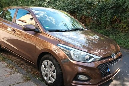 Hyundai i20 57.300 km 8.600 &euro; Witten 58453
