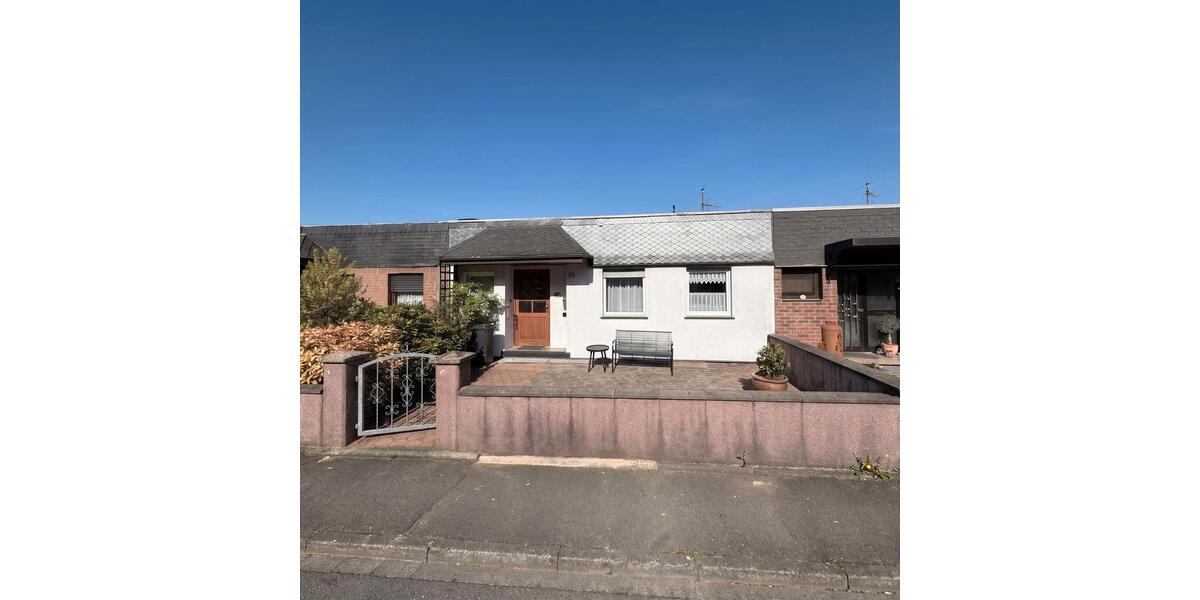 Reihenhaus Ennepetal - 4 Zimmer, 121 m&sup2;, 270.000&euro; | Angebot:27301314