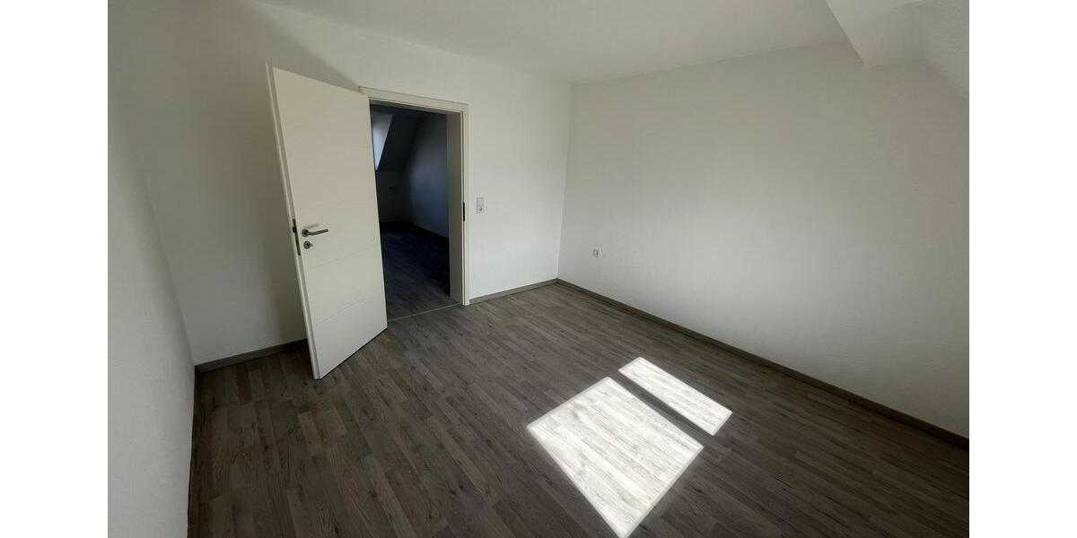 Dachgeschoßwohnung Dortmund Huckarde - 3 Zimmer, 61 m&sup2;, 550&euro; | Angebot:26493776
