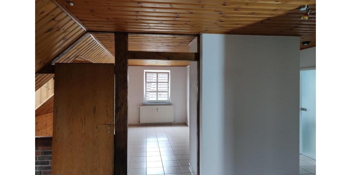 Dachgeschoßwohnung Arnsberg Rusch - 2 Zimmer, 75 m&sup2;, 555&euro; | Angebot:24639451