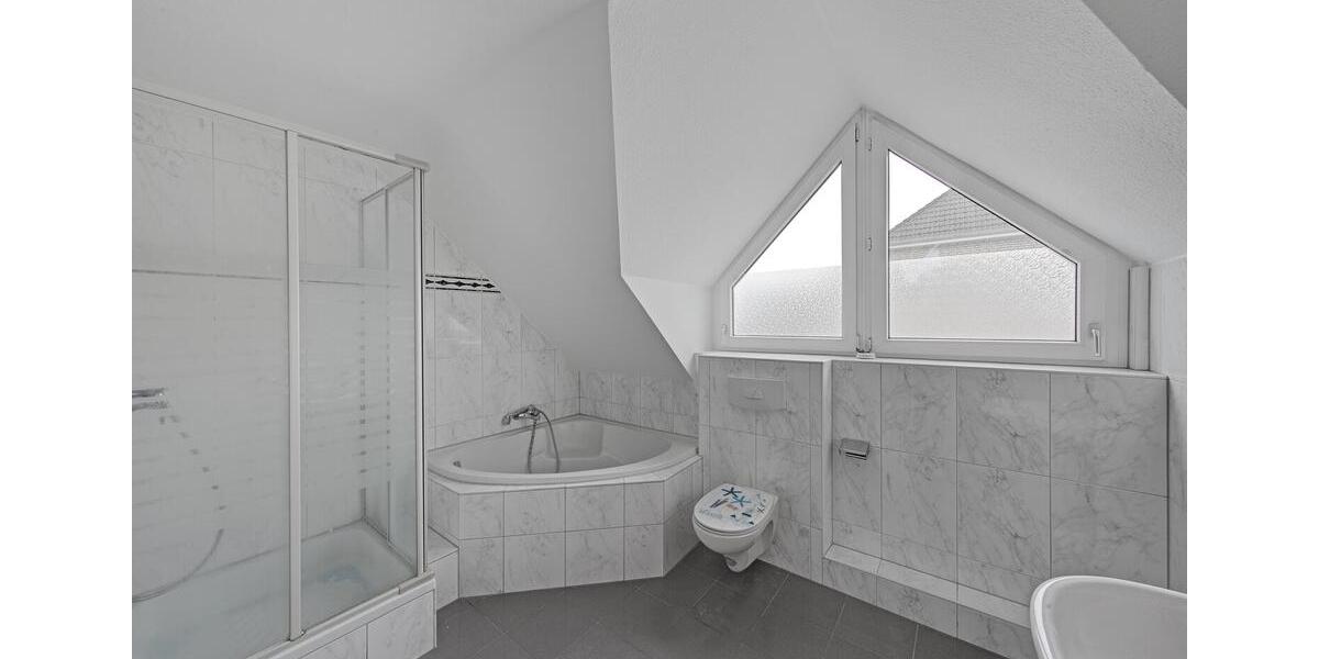 Doppelhaushälfte Dortmund Hombruch - 6 Zimmer, 155 m&sup2;, 1.950&euro; | Angebot:25144008