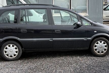 Opel Zafira 255.203 km 1.700 &euro; Werl 59457