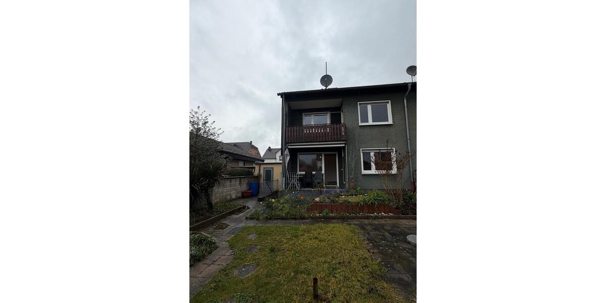 Doppelhaushälfte Bergkamen - 5.5 Zimmer, 94 m&sup2;, 1.090&euro; | Angebot:25982312