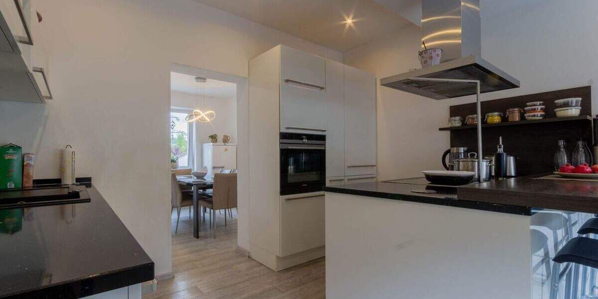 Einfamilienhaus Arnsberg Neheim-Hüsten - 8 Zimmer, 185 m&sup2;, 399.000&euro; | Angebot:25703020