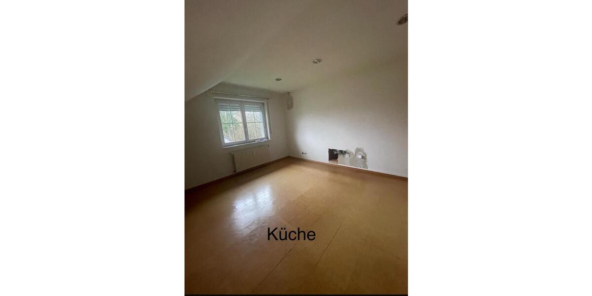 Dachgeschoßwohnung Balve - 3 Zimmer, 110 m&sup2;, 850&euro; | Angebot:26614573