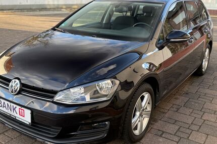 VW Golf 66.000 km 12.490 &euro; Arnsberg 59755