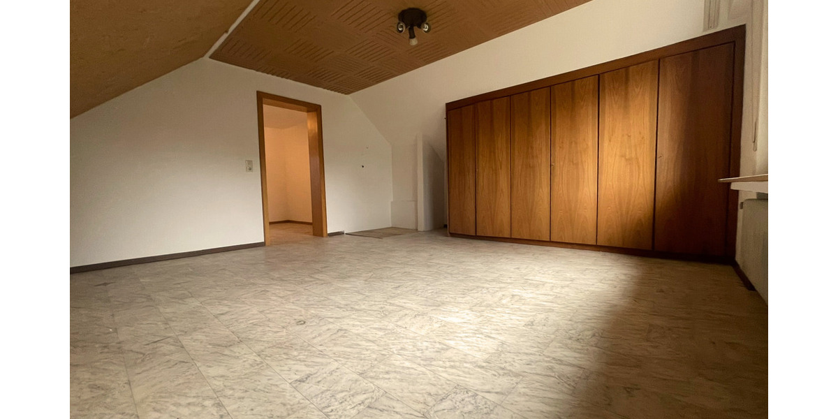 Mehrfamilienhaus, Wohnhaus Balve - 8 Zimmer, 229 m&sup2;, 319.000&euro; | Angebot:25703440