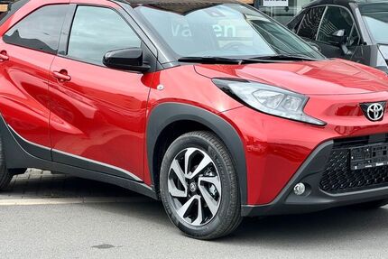 Toyota Aygo (X) 1.500 km 19.490 &euro; Arnsberg-Neheim 59755