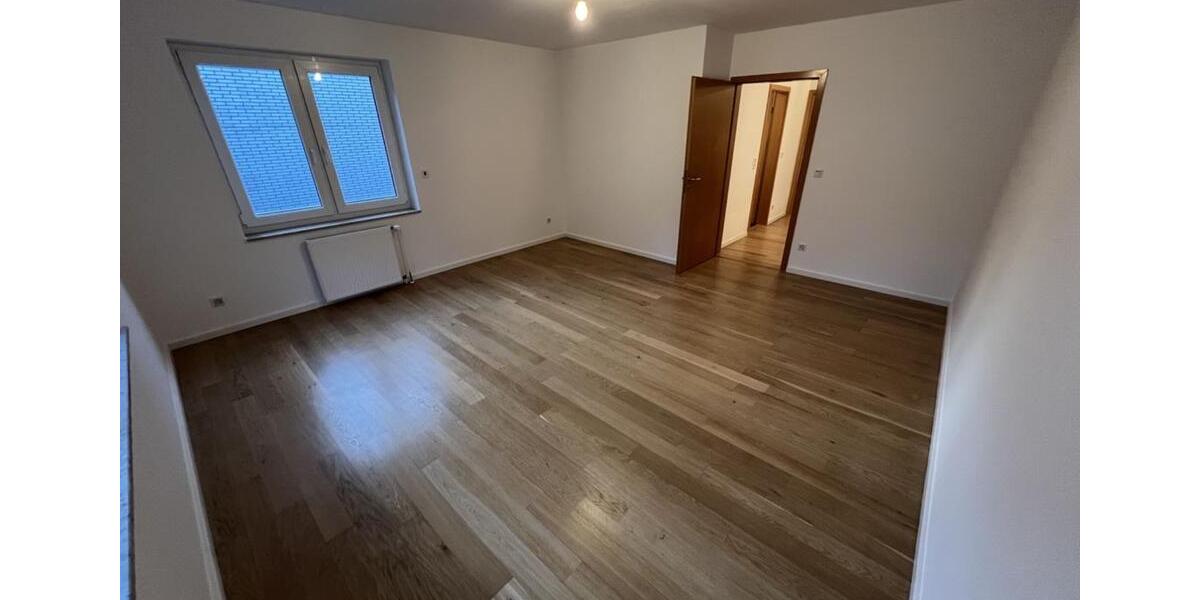 Doppelhaushälfte Dortmund Hombruch - 5 Zimmer, 185 m&sup2;, 2.300&euro; | Angebot:25245632