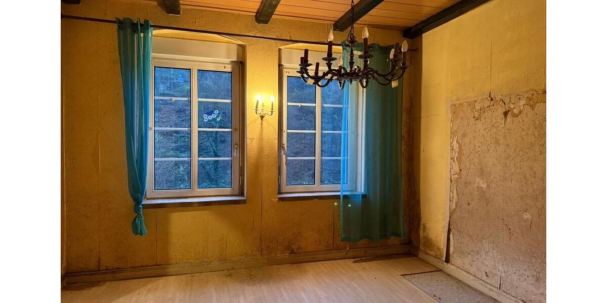 Doppelhaushälfte Altena - 10 Zimmer, 169 m&sup2;, 149.000&euro; | Angebot:23760283