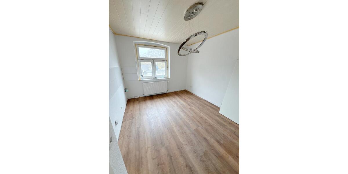 Dachgeschoßwohnung Dortmund Hörde - 3 Zimmer, 75 m&sup2;, 900&euro; | Angebot:26007013