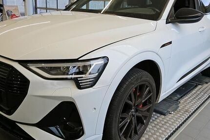 Audi e-tron 26.690 km 32.430 &euro; Hagen 58091