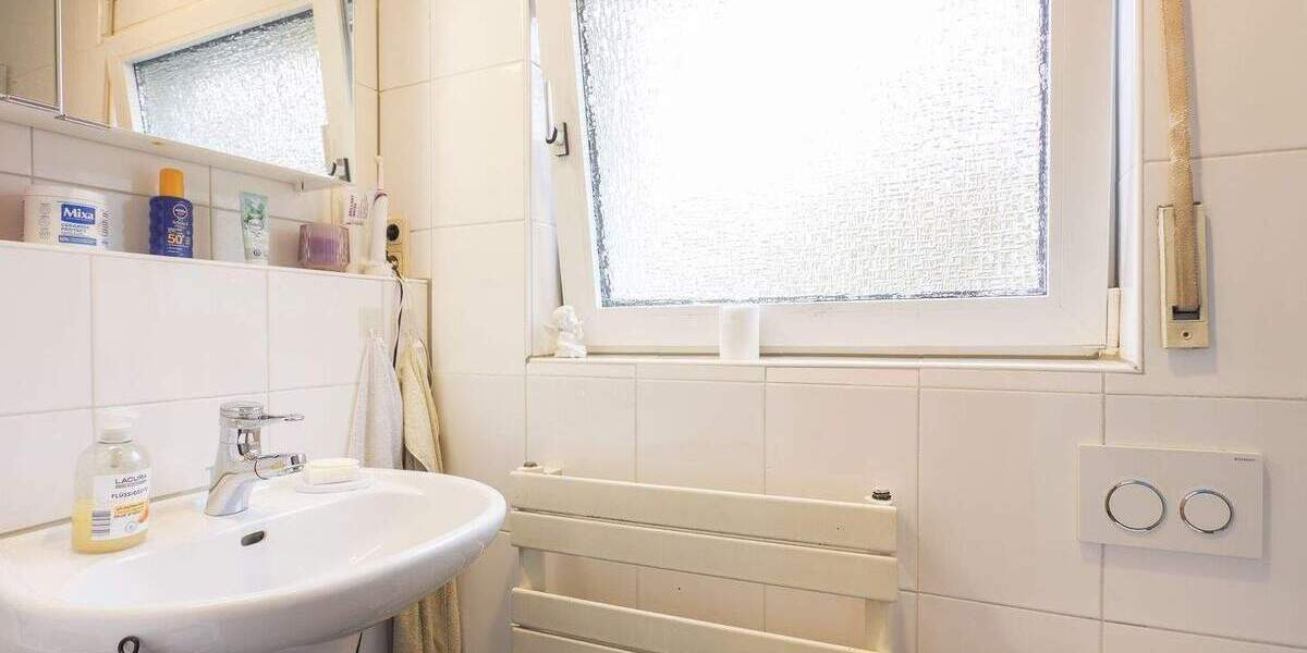 Mehrfamilienhaus, Wohnhaus Lüdenscheid Stüttinghausen - 9 Zimmer, 349 m&sup2;, 419.000&euro; | Angebot:25688973