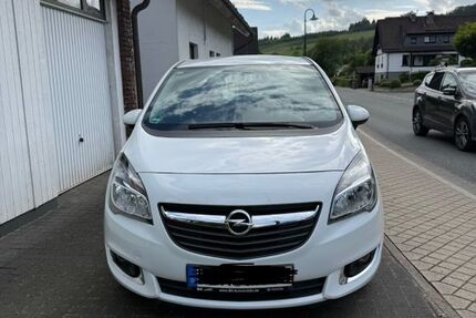 Opel Meriva 73.000 km 6.400 &euro; Finnentrop 57413
