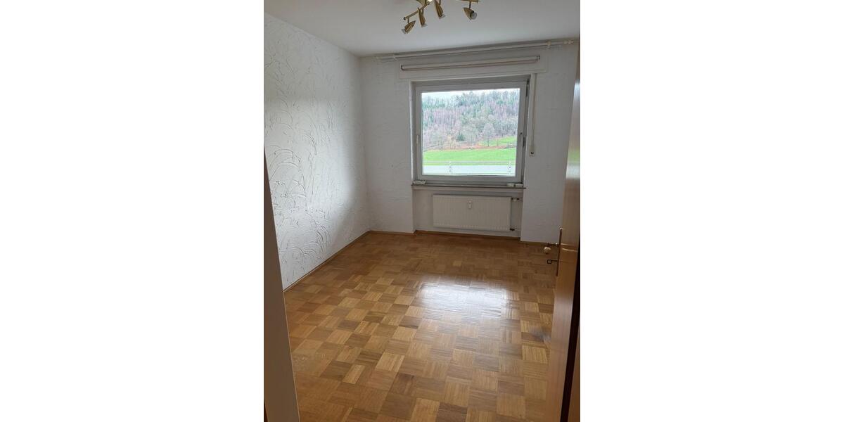 Etagenwohnung Lüdenscheid Augustenthal - 4.5 Zimmer, 106 m&sup2;, 850&euro; | Angebot:25454165