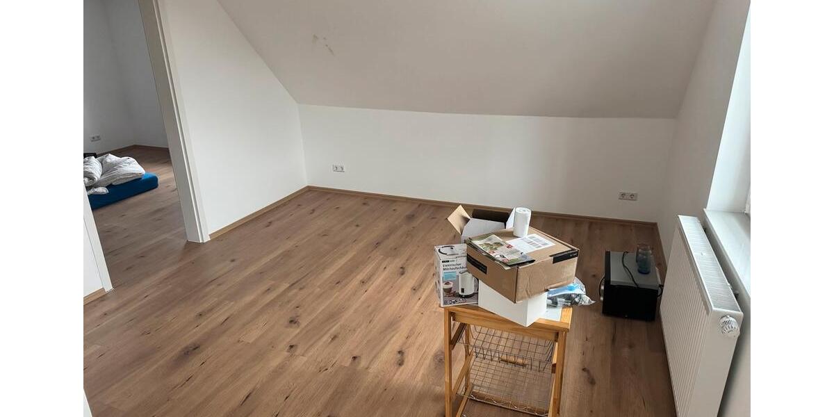 Dachgeschoßwohnung Lüdenscheid Othlinghausen - 3.5 Zimmer, 70 m&sup2;, 790&euro; | Angebot:26646010