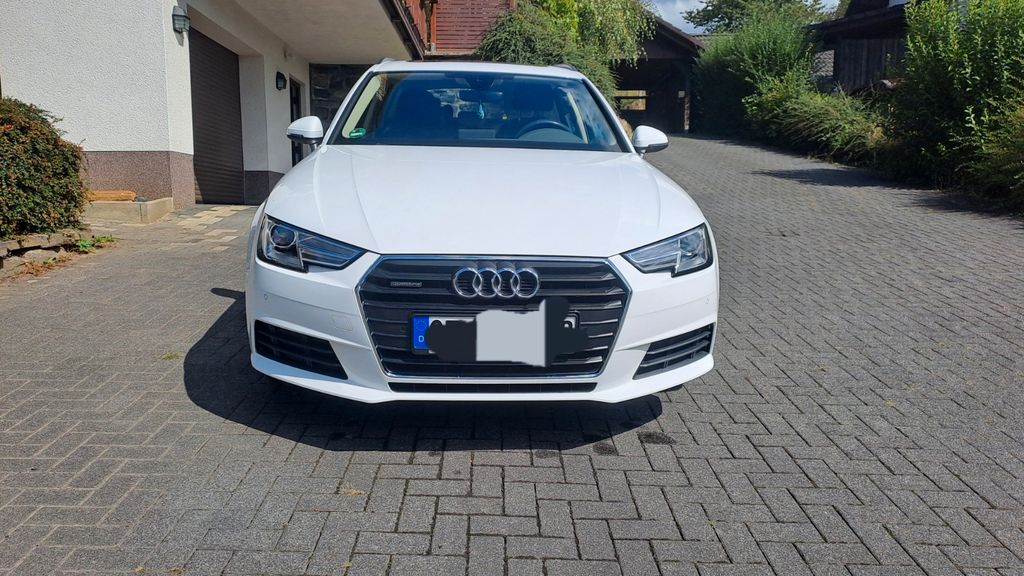 Audi A4 88.500 km 22.100 &euro; Finnentrop 57413