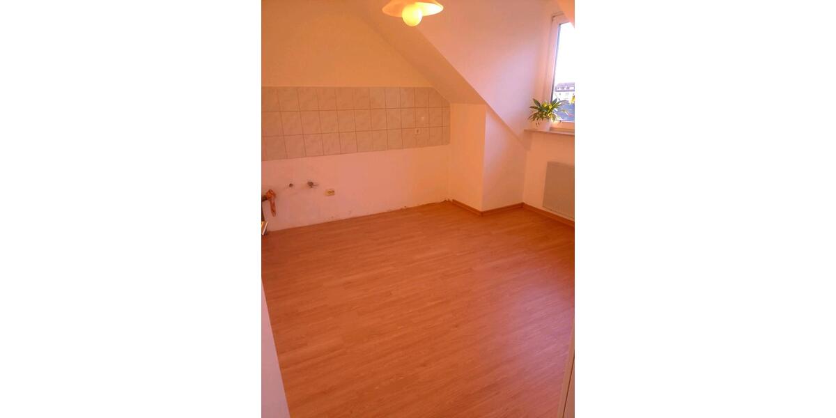 Dachgeschoßwohnung Bergkamen - 2 Zimmer, 70 m&sup2;, 460&euro; | Angebot:25924171