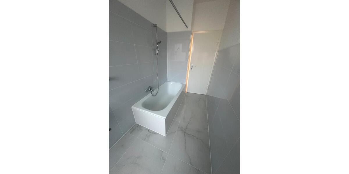 Etagenwohnung Dortmund Gartenstadt - 3 Zimmer, 82 m&sup2;, 999&euro; | Angebot:26626224