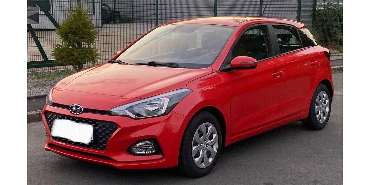 Hyundai i20 37.200 km 10.200 &euro; Dortmund 44388