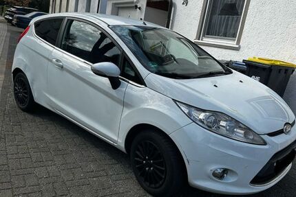 Ford Fiesta 172.023 km 1.800 &euro; Hagen 58135