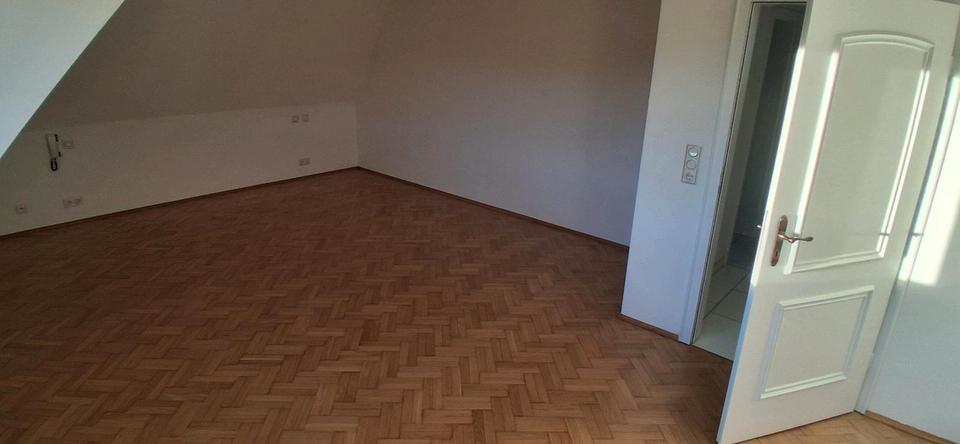 Einfamilienhaus Sundern (Sauerland) - 8 Zimmer, 270 m&sup2;, 499.000&euro; | Angebot:24574690