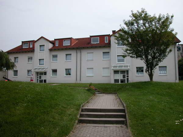 Dachgeschoßwohnung Plettenberg - 2 Zimmer, 67 m&sup2;, 450&euro; | Angebot:23393115
