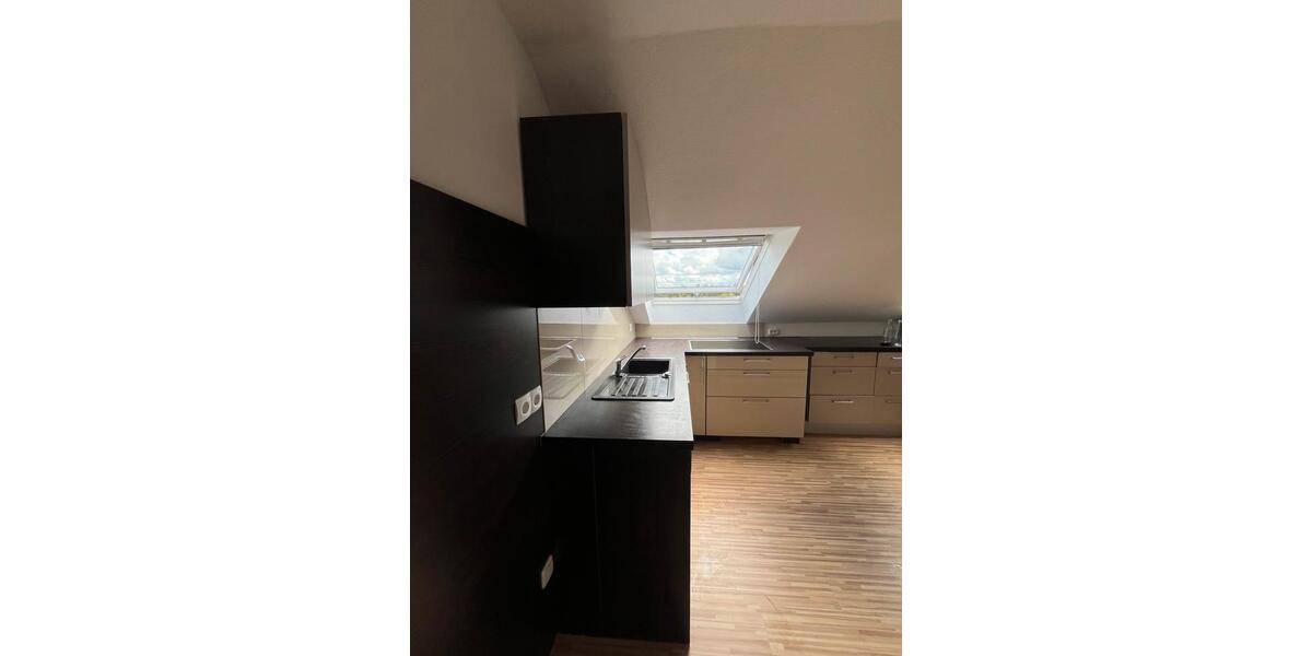 Dachgeschoßwohnung Lüdenscheid Augustenthal - 2 Zimmer, 65 m&sup2;, 600&euro; | Angebot:25857336