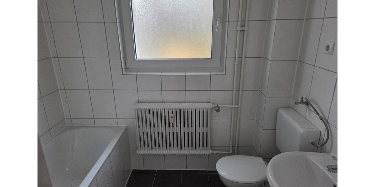 Erdgeschoßwohnung Werdohl - 3 Zimmer, 64 m&sup2;, 386&euro; | Angebot:25103498