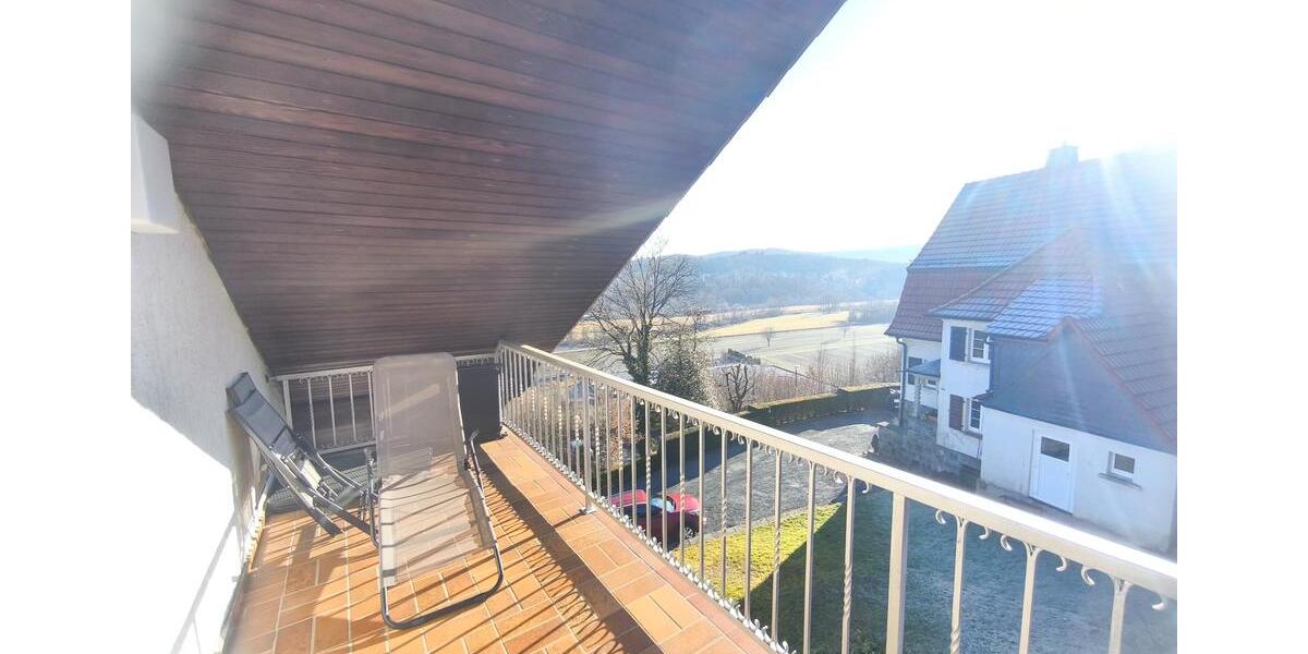 Dachgeschoßwohnung Arnsberg Obereimer - 3 Zimmer, 108 m&sup2;, 570&euro; | Angebot:24918578