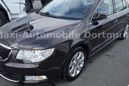 Skoda Superb 213.000 km 3.999 &euro; dortmund 44369