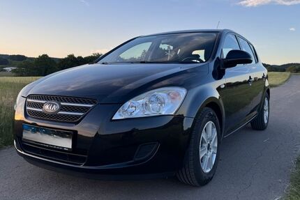 Kia ceed / Ceed 170.300 km 2.200 &euro; Finnentrop 57413