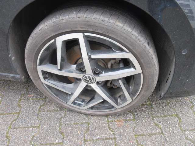 VW Golf Style 1.4 eHybrid DSG NAVI PANORAMA AHK HEAD 90.292 km 21.988 &euro; Bergkamen 59192