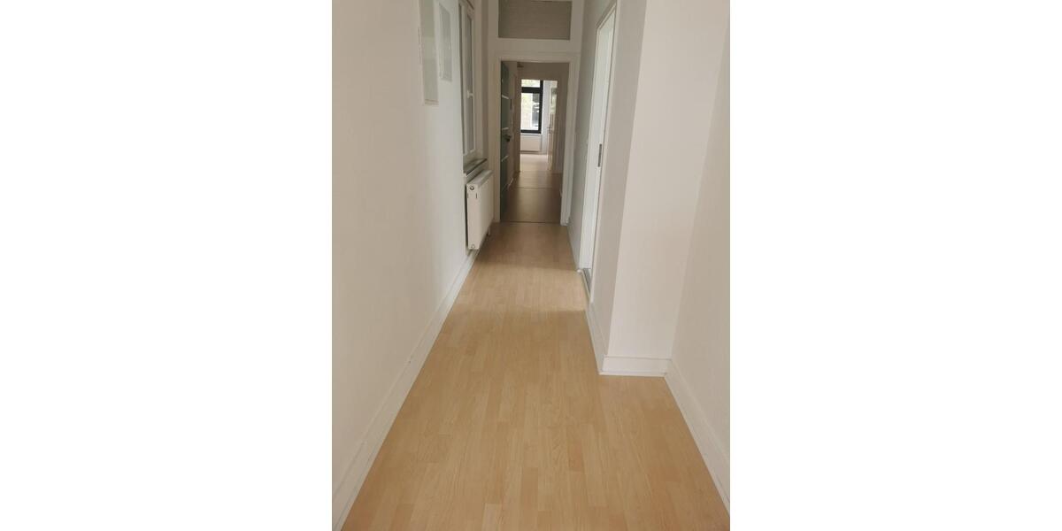 Etagenwohnung Iserlohn - 5 Zimmer, 160 m&sup2;, 990&euro; | Angebot:26600471