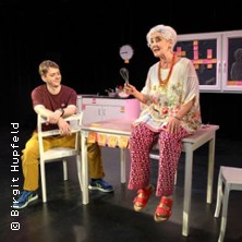 Oma Monika - was war? 29.09.2026 Kinder- und Jugendtheater (KJT)