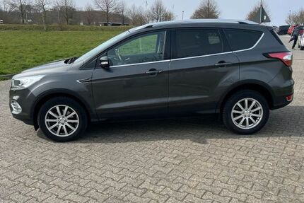 Ford Kuga 104.000 km 11.000 &euro; Hemer 58675