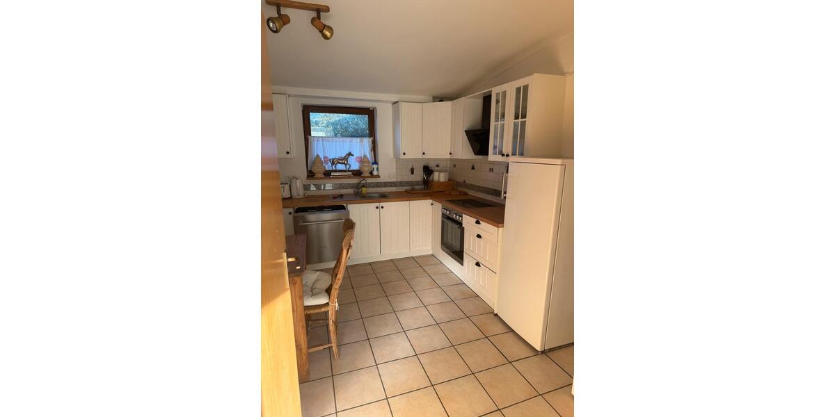 Etagenwohnung Schwerte - 2 Zimmer, 120 m&sup2;, 90&euro; | Angebot:25297094