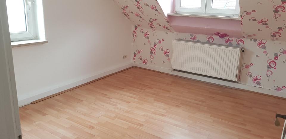 Etagenwohnung Lüdenscheid Brügge - 4 Zimmer, 92 m&sup2;, 480&euro; | Angebot:25406277