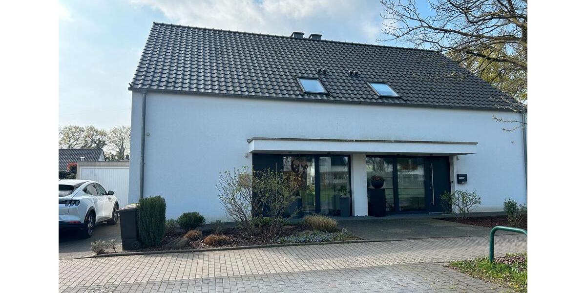 Doppelhaushälfte Dortmund Brackel - 5 Zimmer, 143 m&sup2;, 660.000&euro; | Angebot:25904876